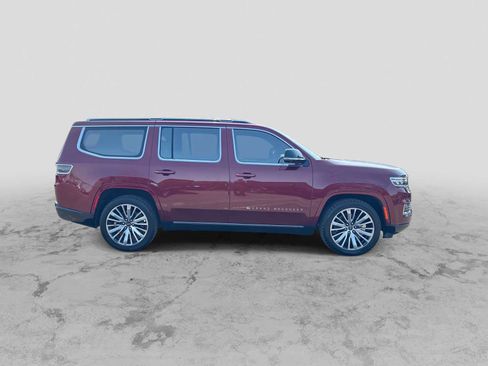 Used 2023 Jeep Grand Wagoneer Series III AWD/4WD image 9