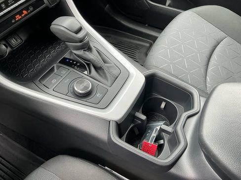 Certified 2025 Toyota RAV4 XLE AWD/4WD image 18