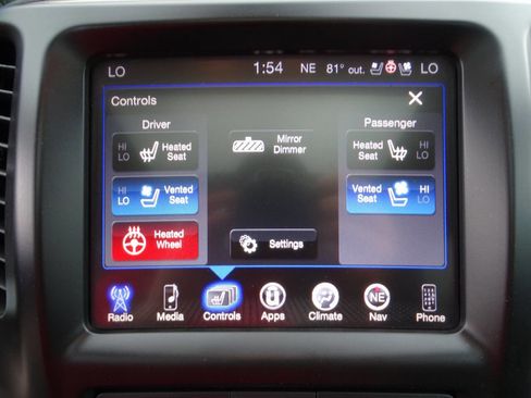 Used 2018 Jeep Cherokee 4WD Limited w/ Luxury Group w/ Luxury Group image 29