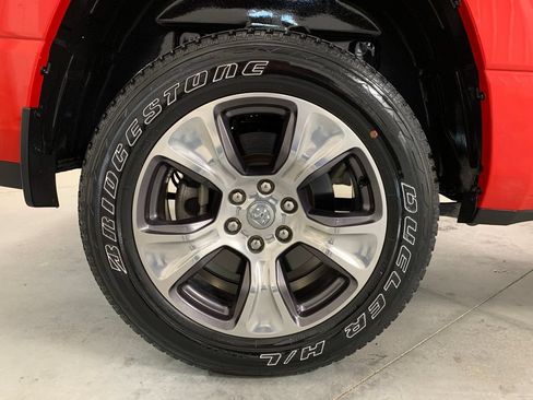 Used 2023 RAM 1500 Laramie AWD/4WD image 10