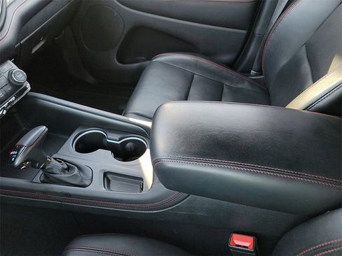 Used 2024 Dodge Durango GT image 25