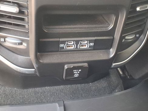 Used 2021 RAM 1500 Big Horn AWD/4WD image 19