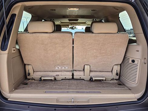 Used 2014 Cadillac Escalade Luxury AWD/4WD image 37