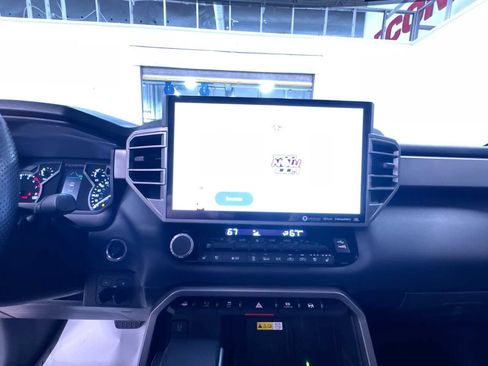 Used 2022 Toyota Tundra Limited AWD/4WD image 15