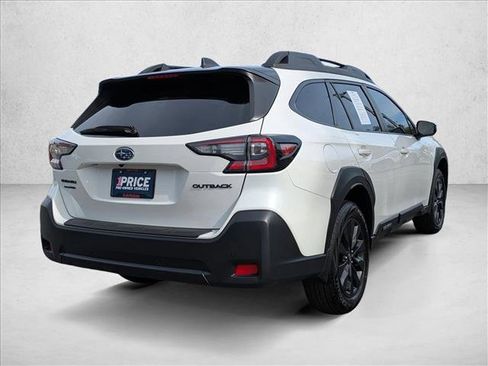 Used 2025 Subaru Outback Onyx Edition image 5