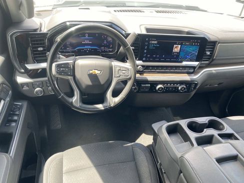 Used 2025 Chevrolet Silverado 3500 LT w/ Safety Package AWD/4WD image 16