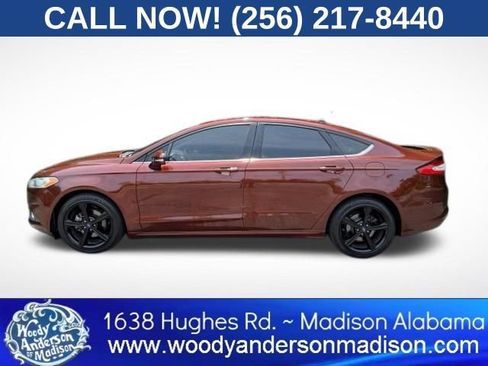 Used 2016 Ford Fusion SE FWD image 3