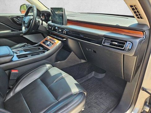 Used 2020 Lincoln Aviator Reserve w/ Equipment Group 202A AWD/4WD image 20