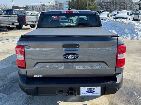 Certified 2025 Ford Maverick XL w/ Equipment Group 102A image 9