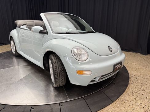 Used 2005 Volkswagen Beetle GLS FWD image 17