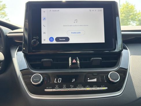 Used 2024 Toyota Corolla LE FWD image 19