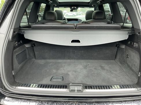 Used 2025 Mercedes-Benz GLS 580 4MATIC image 26