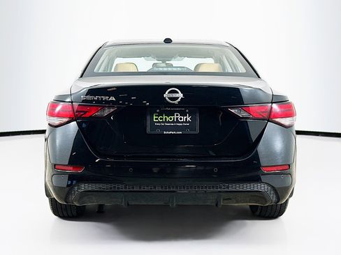 Used 2025 Nissan Sentra SV w/ SV Premium Package image 7