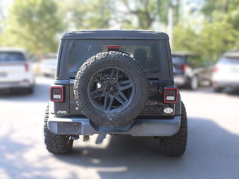 Used 2021 Jeep Wrangler Sport AWD/4WD image 8