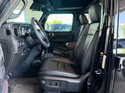 Used 2024 Jeep Wrangler Unlimited Rubicon image 12