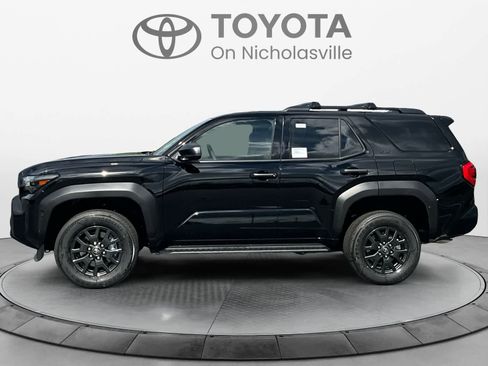 New 2026 Toyota 4Runner SR5 AWD/4WD image 2