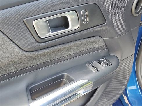 Used 2024 Ford Mustang Coupe image 9