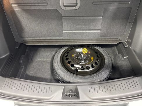 Used 2023 Buick Encore GX Preferred w/ Cold Weather Comfort Package FWD image 37