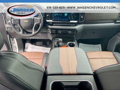 Used 2025 Chevrolet Silverado 1500 High Country w/ Technology Package AWD/4WD image 20