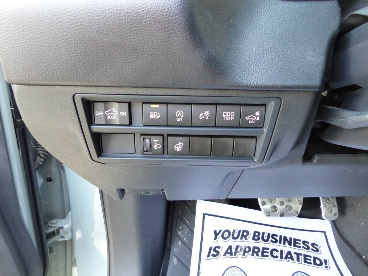 Used 2022 Toyota Tundra SR5 AWD/4WD image 31