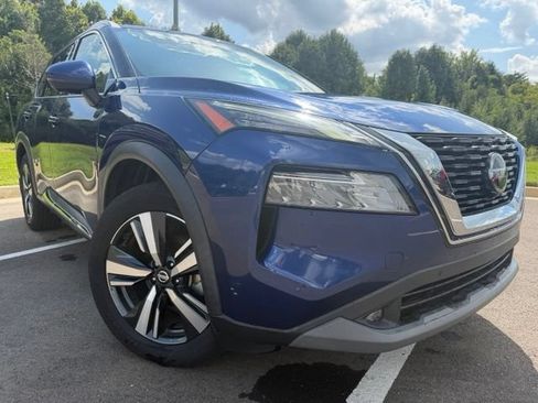 Used 2021 Nissan Rogue SL w/ Premium Package FWD image 2