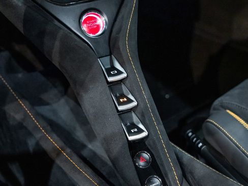 Used 2018 McLaren 720S RWD image 32