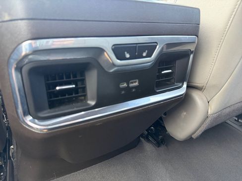 Used 2025 GMC Sierra 1500 SLT w/ SLT Premium Plus Package AWD/4WD image 20