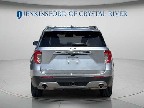 Certified 2024 Ford Explorer Limited w/ Limited Technology Package RWD image 5