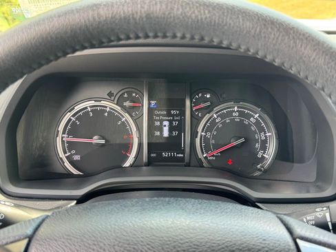 Used 2020 Toyota 4Runner TRD Off-Road image 28