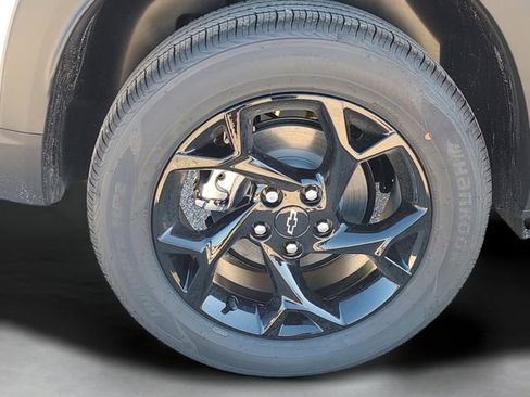 New 2026 Chevrolet Trax LT w/ Midnight Edition image 8