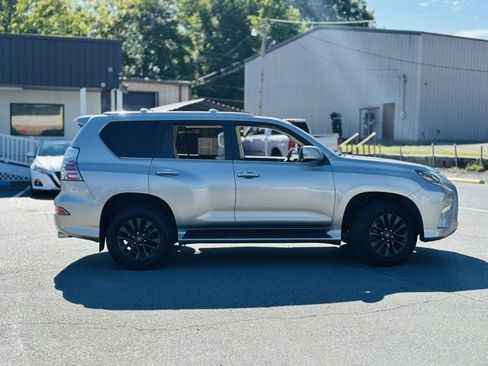 Used 2023 Lexus GX 460 Premium image 8
