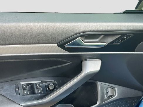 Used 2021 Volkswagen Jetta S w/ Driver Assistance Package FWD image 17