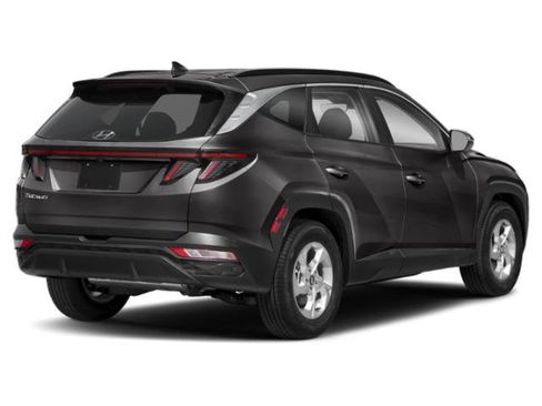 Used 2023 Hyundai Tucson SEL w/ Convenience Package AWD/4WD image 2