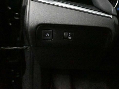 Used 2023 Buick Enclave Essence w/ Experience Buick Package FWD image 11