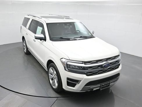 Certified 2023 Ford Expedition Max Platinum image 40