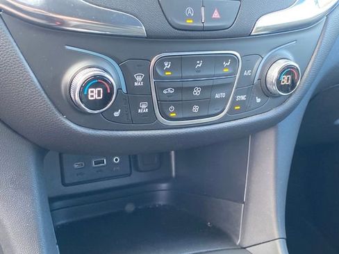 Certified 2024 Chevrolet Equinox LT image 12