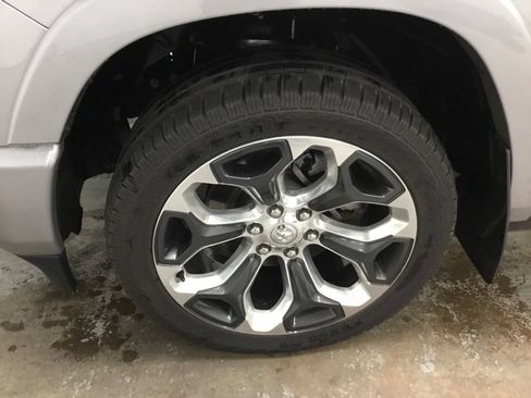 Used 2023 RAM 1500 Limited AWD/4WD image 4