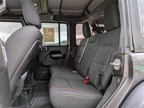 Certified 2021 Jeep Wrangler Unlimited Rubicon w/ Steel Bumper Group image 13