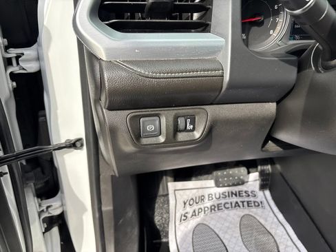 Used 2019 GMC Acadia SLT AWD/4WD image 14