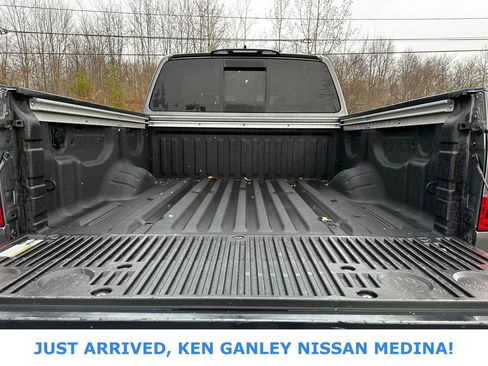 Certified 2024 Nissan Titan SV w/ SV Convenience Package image 17