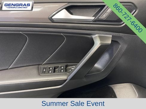 Used 2023 Volkswagen Tiguan SE AWD/4WD image 12
