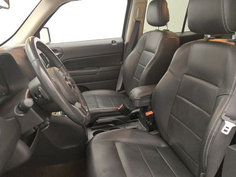 Used 2017 Jeep Patriot High Altitude FWD image 17