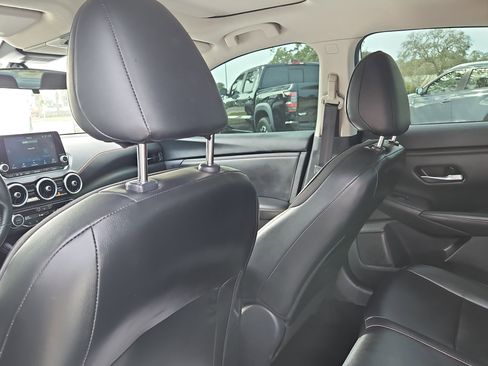 Used 2024 Nissan Sentra SR w/ SR Premium Package image 11