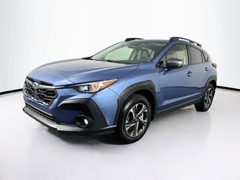 Used 2024 Subaru Crosstrek 2.0i Premium image 3