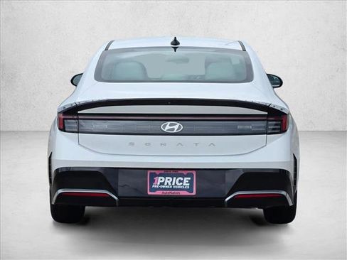 Used 2024 Hyundai Sonata SEL FWD image 6