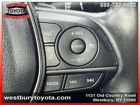 Used 2022 Toyota Camry SE w/ Cold Weather Package FWD image 24