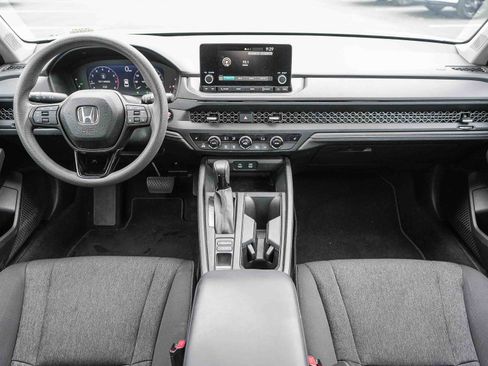 Used 2025 Honda Accord SE image 13