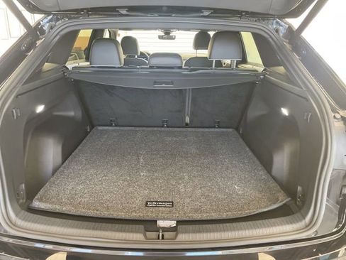 Used 2024 Volkswagen Atlas Cross Sport SEL Premium R-Line image 9