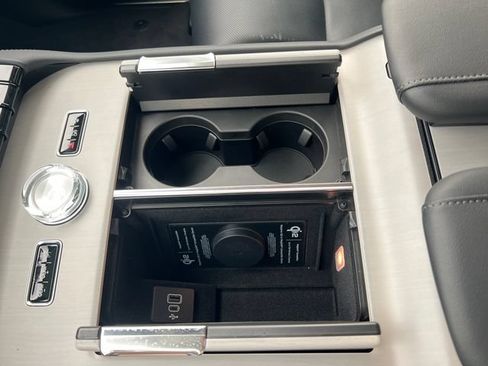 New 2027 Lincoln Navigator Reserve AWD/4WD image 27