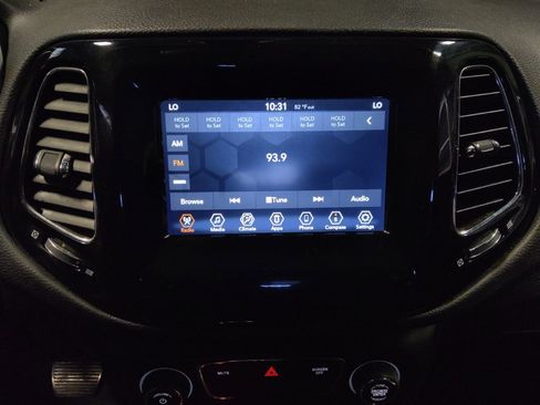 Used 2021 Jeep Compass Latitude FWD image 25